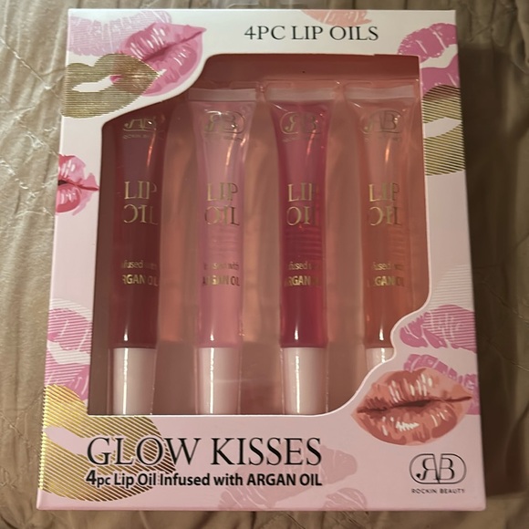 rockin beauty Other - Rocking Beauty Lip Oils